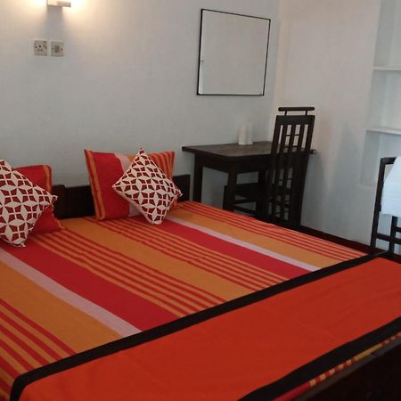 New Seaside Inn ฮิกคาดูวา ภายนอก รูปภาพ