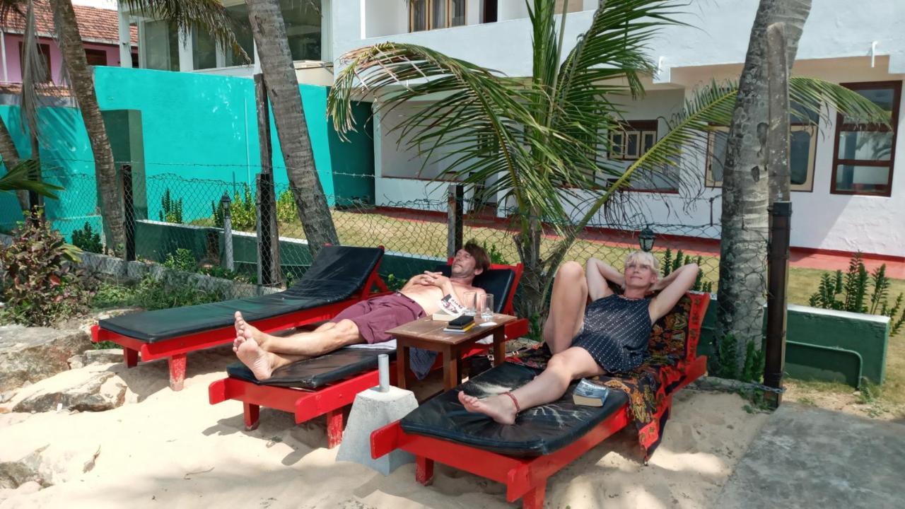 New Seaside Inn ฮิกคาดูวา ภายนอก รูปภาพ