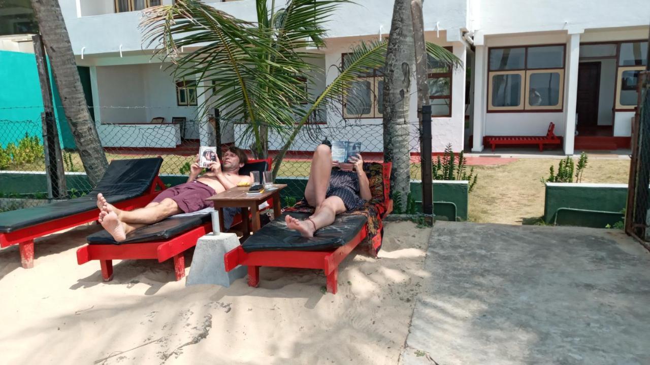 New Seaside Inn ฮิกคาดูวา ภายนอก รูปภาพ